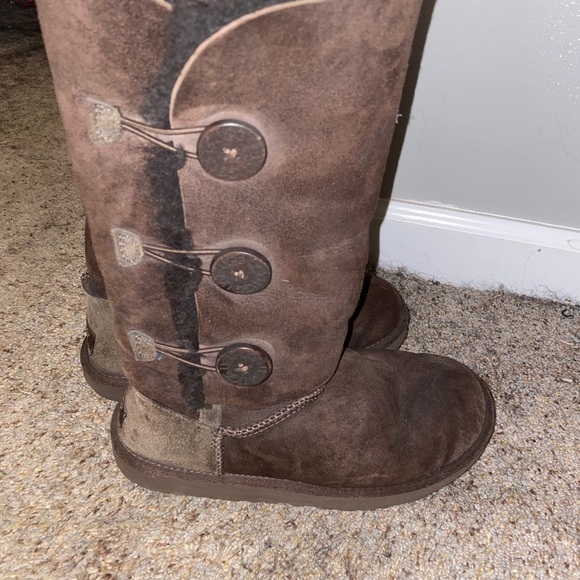 Brown Ugg Boots - Picture 2 of 3